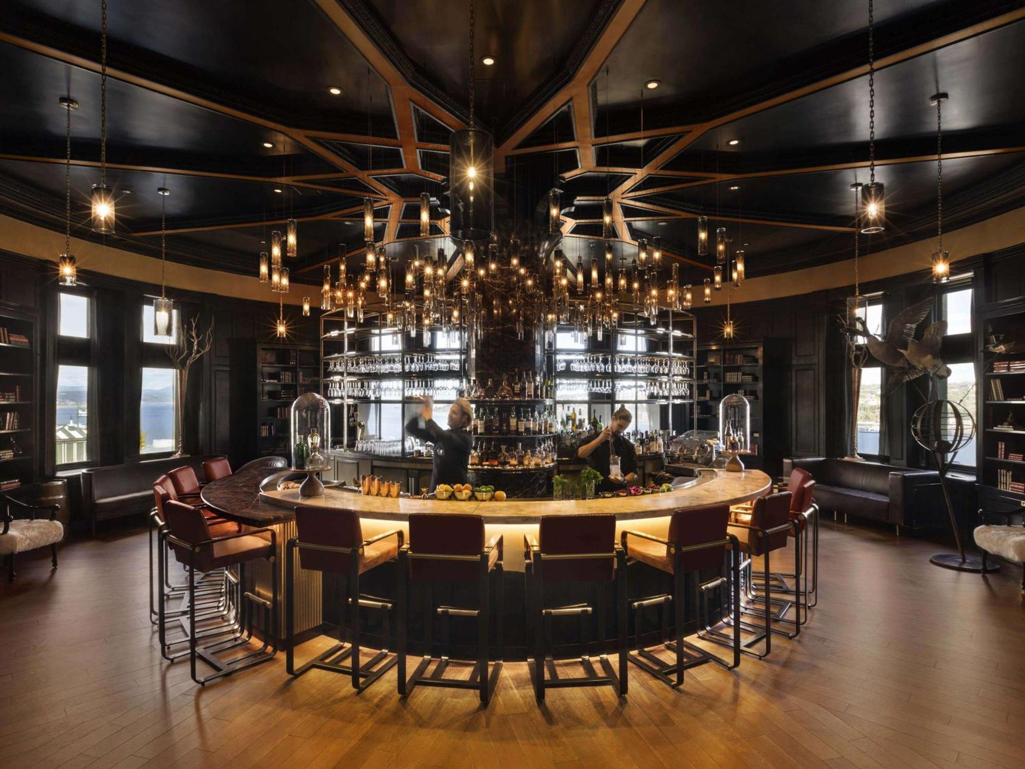 فندق فيرمونت لو شاتو فرونتناك مدينة كويبيك المظهر الخارجي الصورة The bar at the restaurant